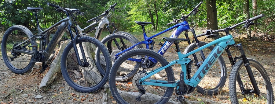 0481933_Testování-kol-Trek-v-Jedovnici-01-Flystork_900